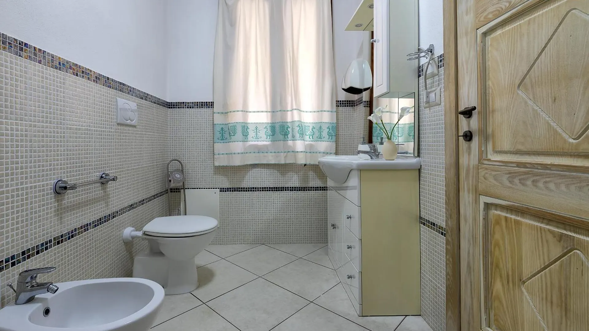 Villa Janas Luxury Villa Surrounded By Large Park, Swimming Pool, Parking And Wifi Alghero