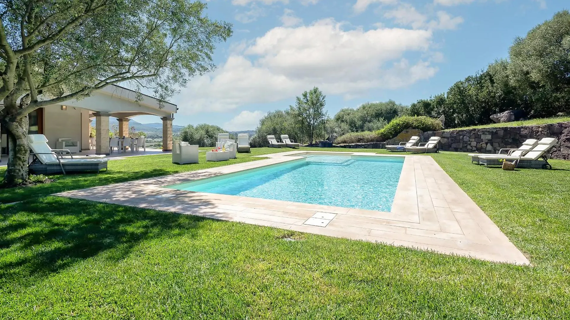 Villa Janas Luxury Villa Surrounded By Large Park, Swimming Pool, Parking And Wifi Alghero Italy