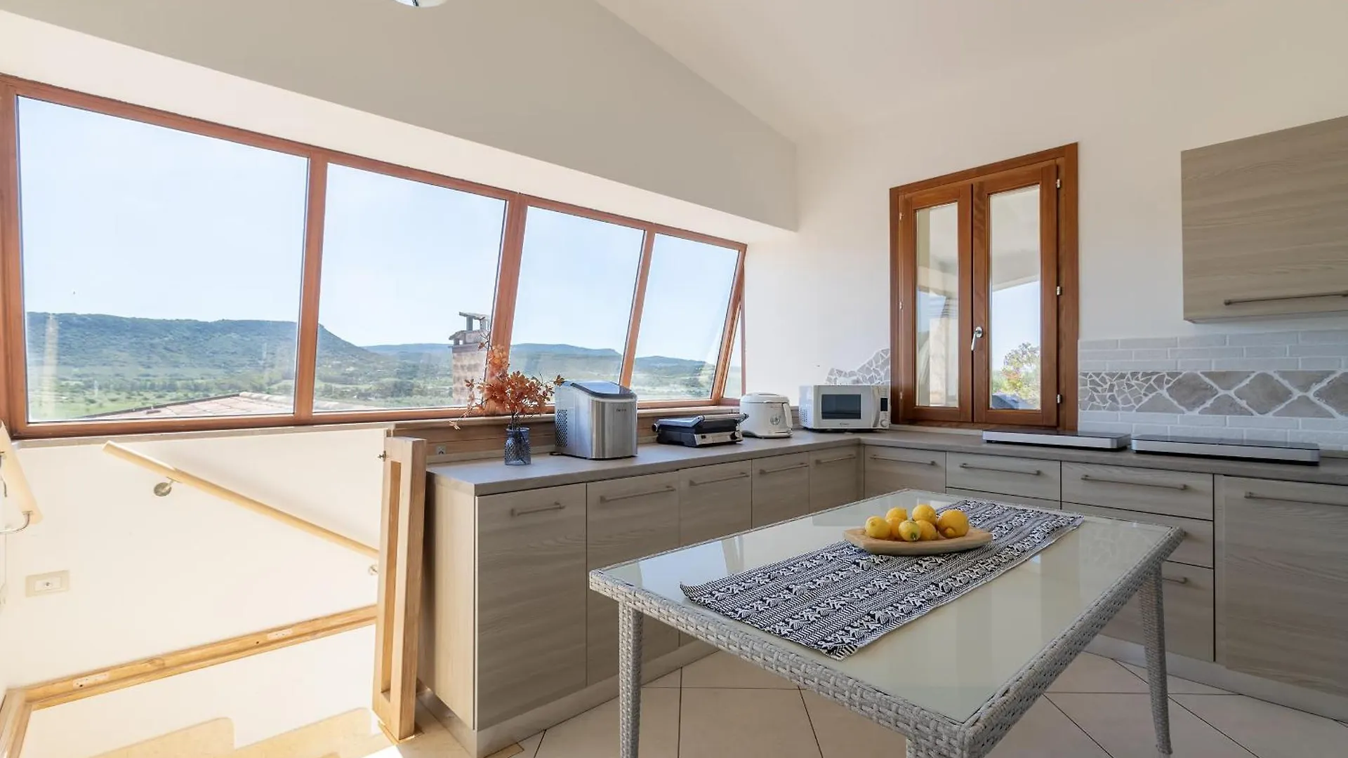 Villa Janas Luxury Villa Surrounded By Large Park, Swimming Pool, Parking And Wifi Alghero