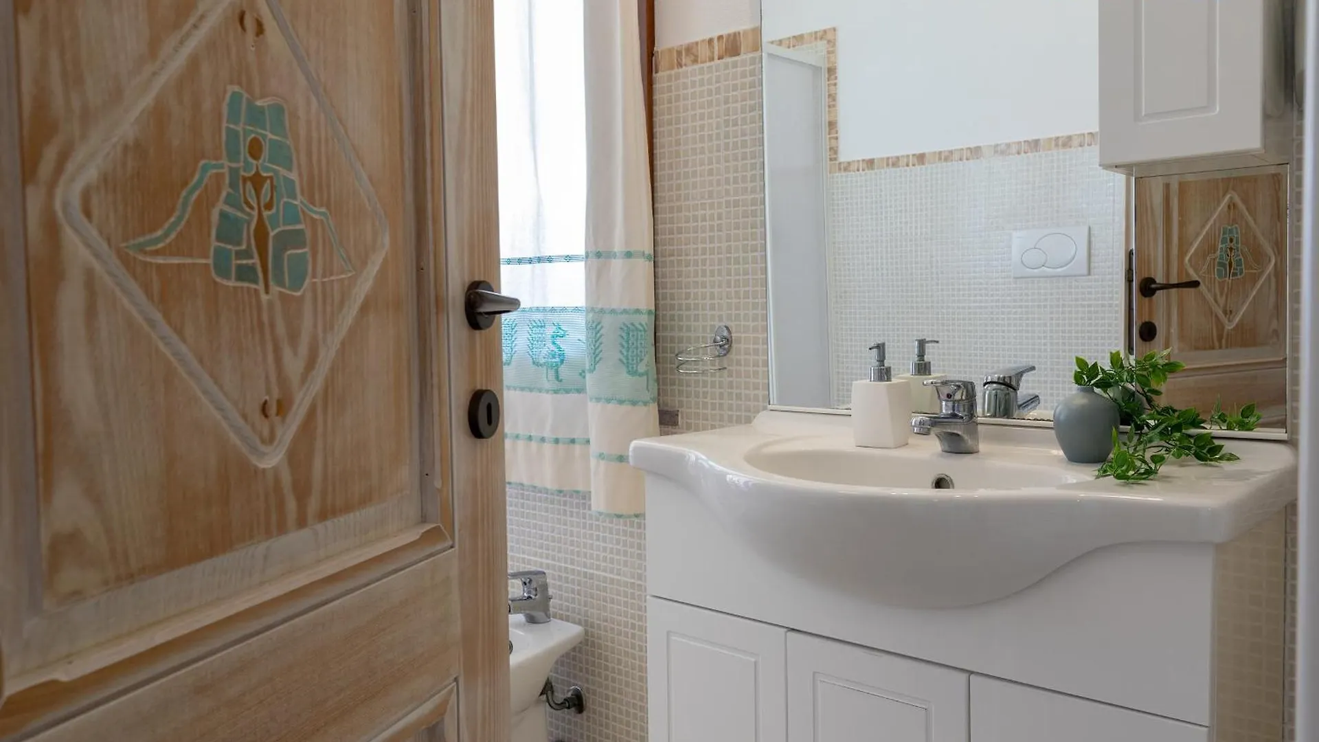 Villa Janas Luxury Villa Surrounded By Large Park, Swimming Pool, Parking And Wifi Alghero