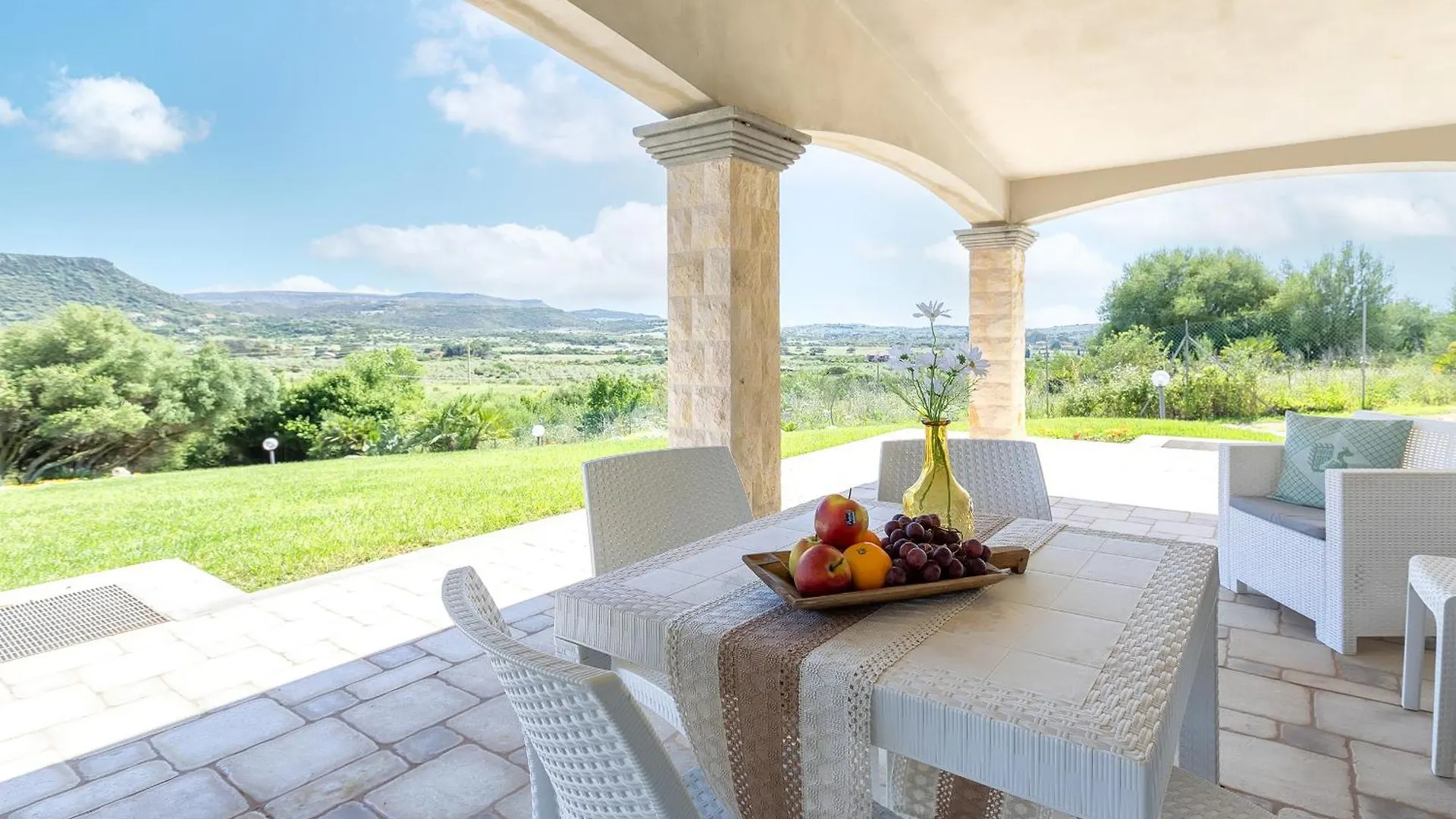 Villa Janas Luxury Villa Surrounded By Large Park, Swimming Pool, Parking And Wifi Alghero